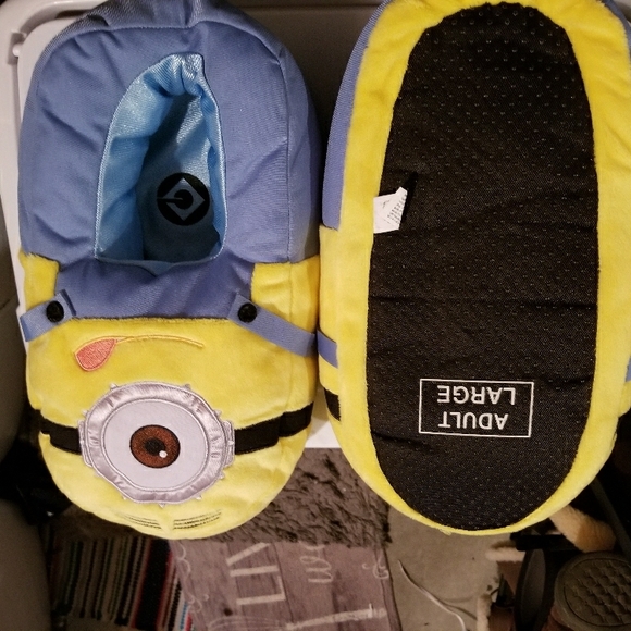 Plush Slippers - Yellow and Blue Dispecable Me - Picture 3 of 4